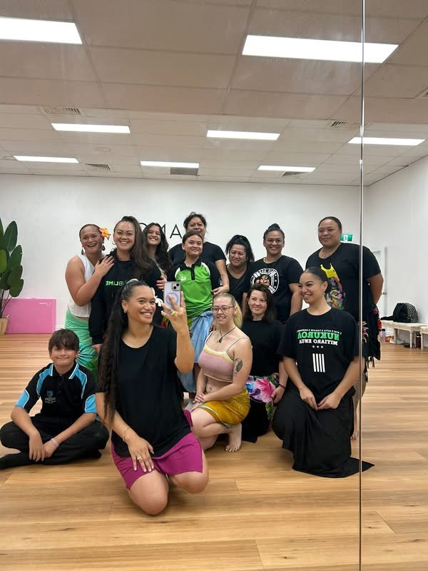 Class group photo with mirror