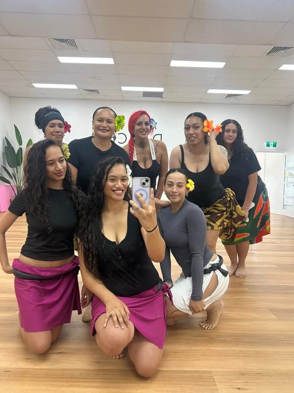 Women's class group shot